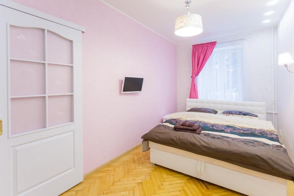 Апартаменты Дворец Спорта Kiev Exteriör bild