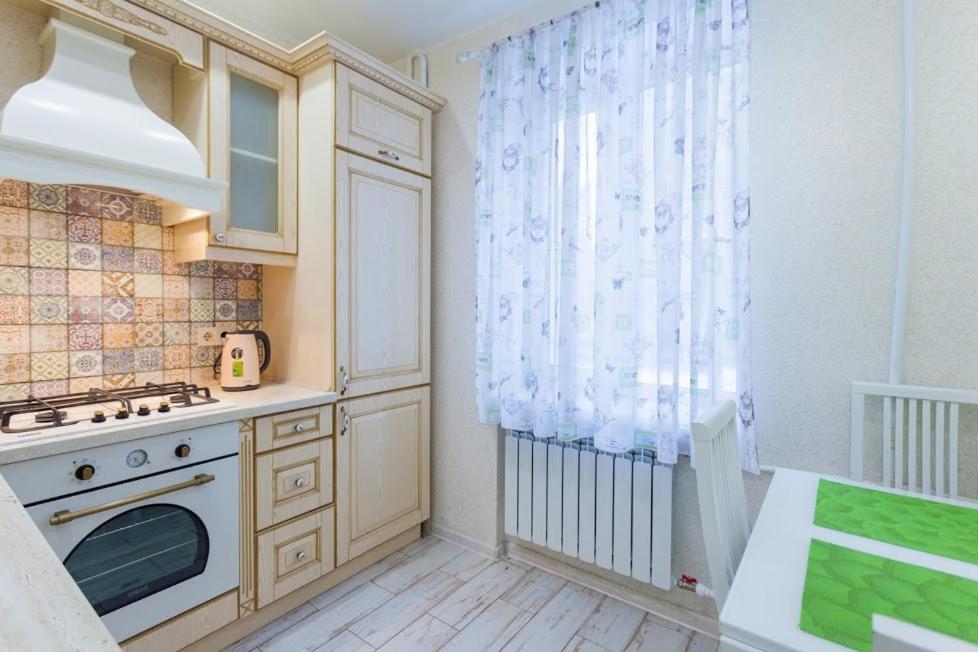 Апартаменты Дворец Спорта Kiev Exteriör bild